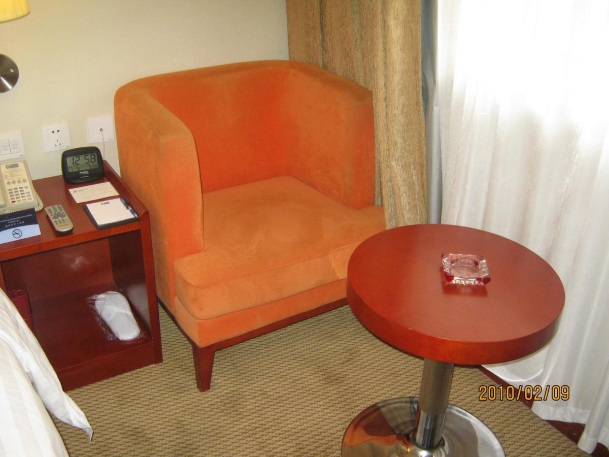 Holiday Inn Express Tianjin Dongli, An Ihg Hotel エクステリア 写真