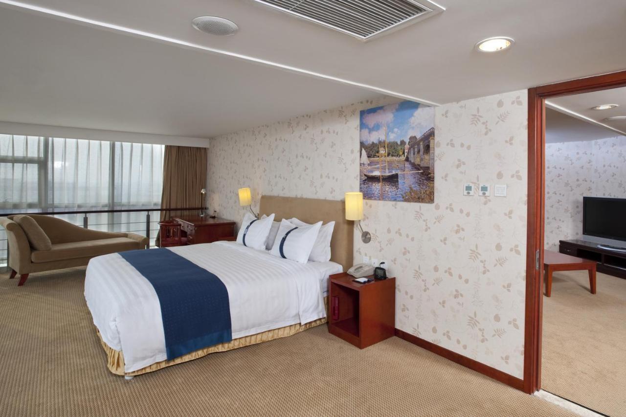 Holiday Inn Express Tianjin Dongli, An Ihg Hotel エクステリア 写真