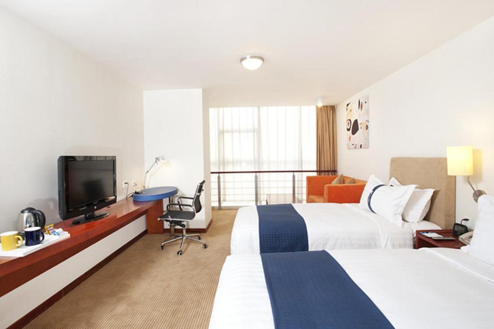 Holiday Inn Express Tianjin Dongli, An Ihg Hotel エクステリア 写真